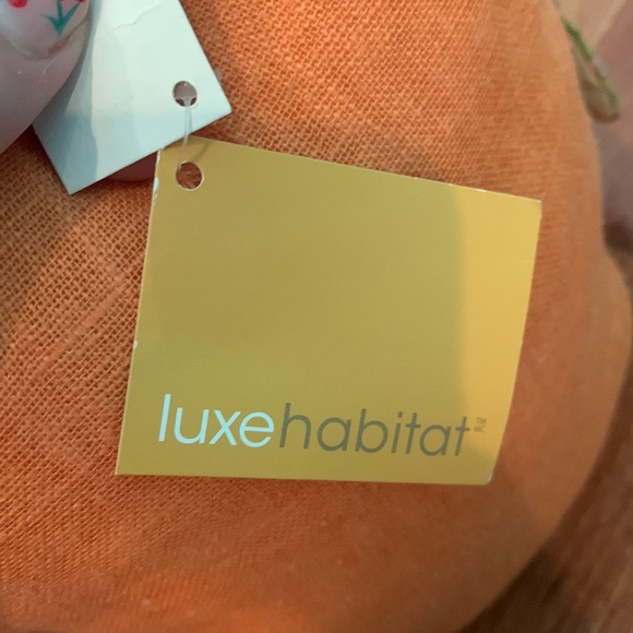 🦉Luxe🦉 Habitat Orange Owl - Picture 6 of 6